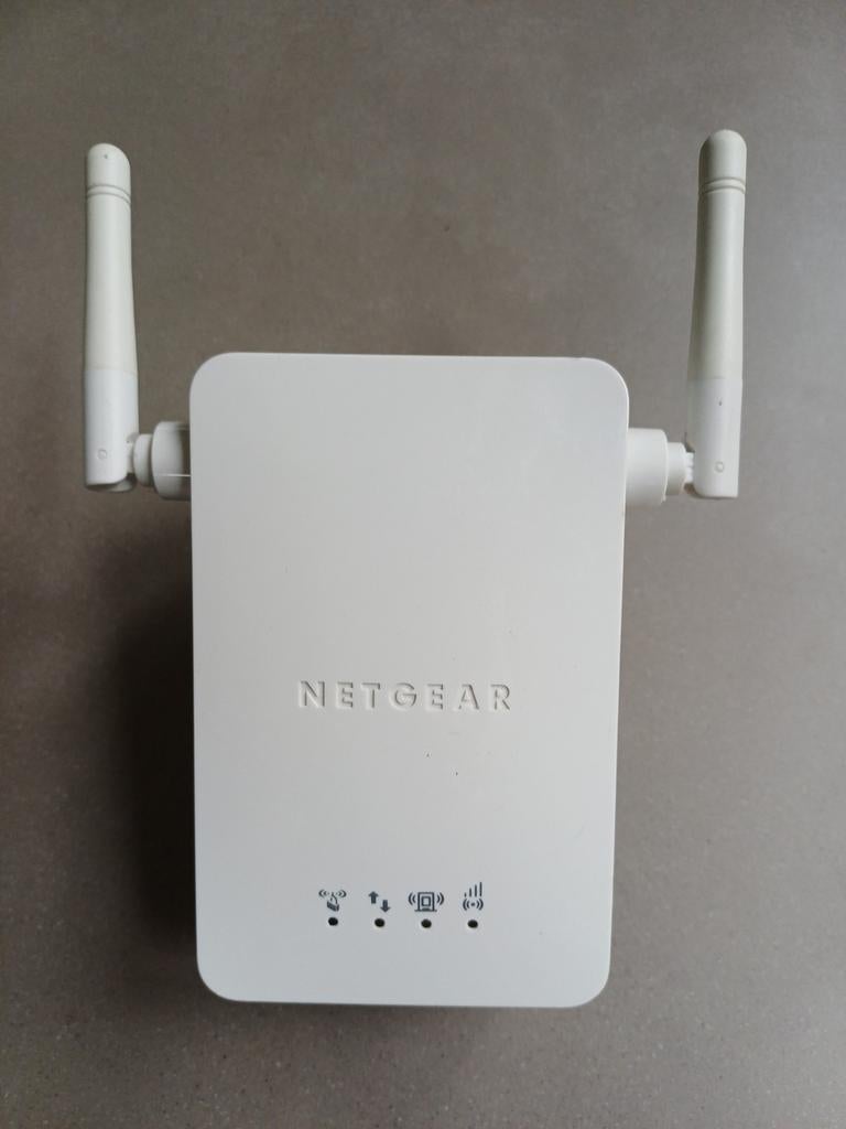 NETGEAR WiFi Range Extender - Versterk je draadloze signaal, Ophalen of Verzenden, Zo goed als nieuw, NETGEAR