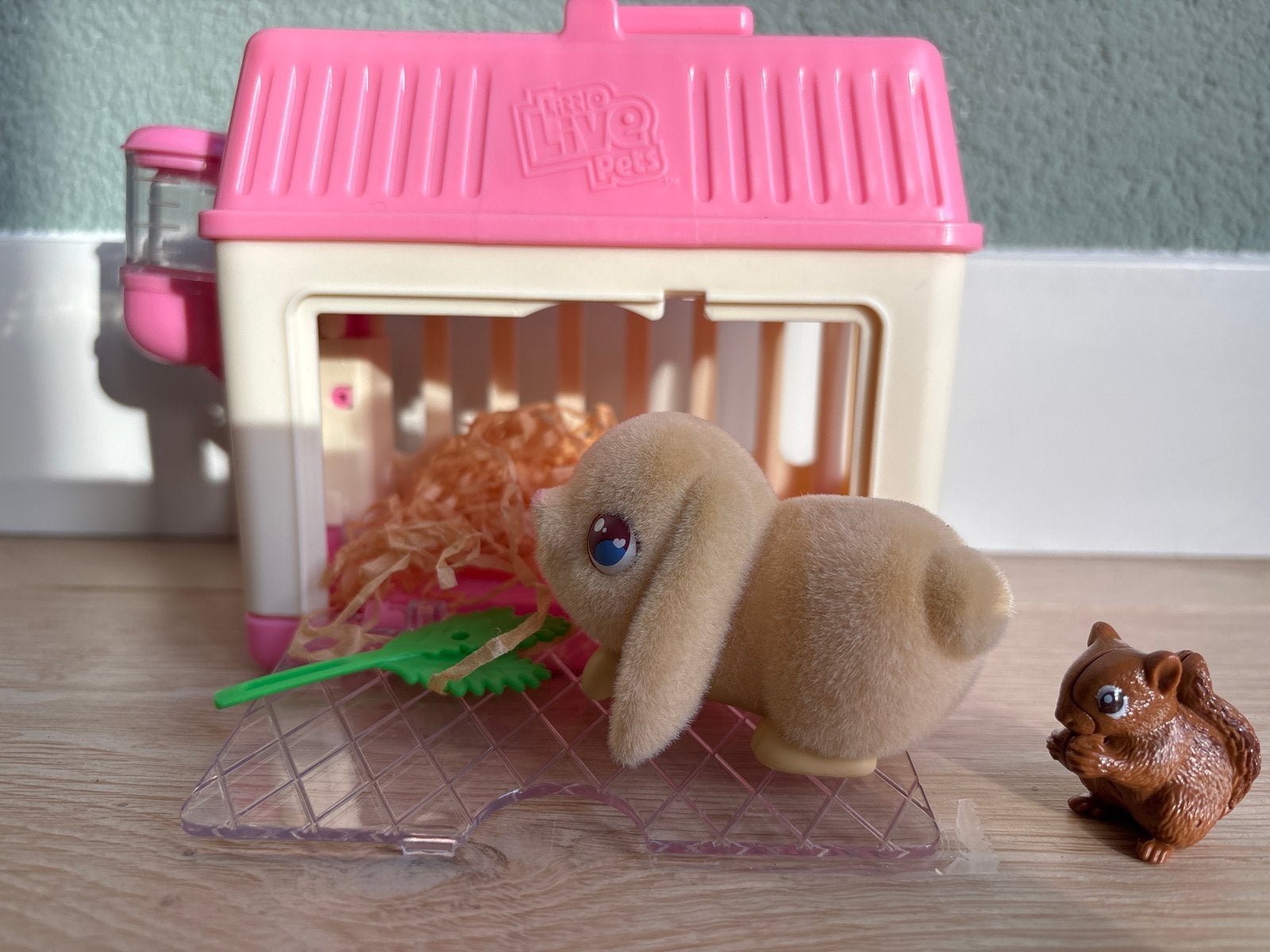 Little Live Pets Konijn met kooi en diertjes, Ophalen of Verzenden, Gebruikt, Jongen of Meisje