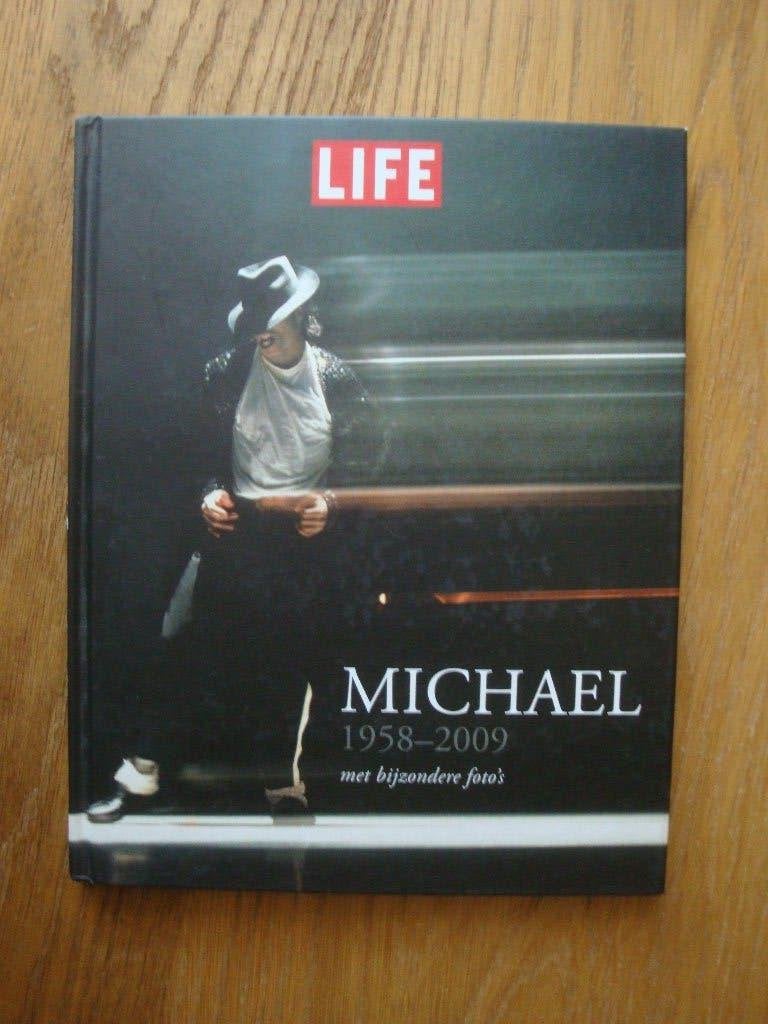 Michael Jackson - Life 1958-2009 met bijzondere foto's, LIFE Magazine, Artiest, Ophalen of Verzenden, Zo goed als nieuw