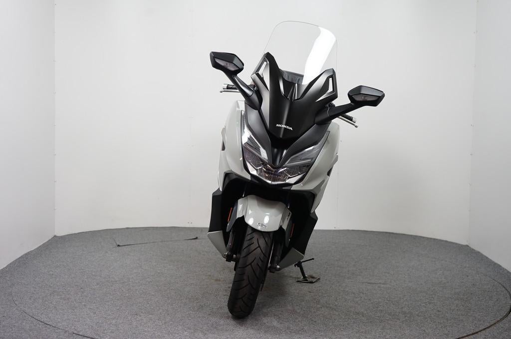 Honda FORZA 350 (bj 2023), 330 cc, Bedrijf, Toermotor, ABS