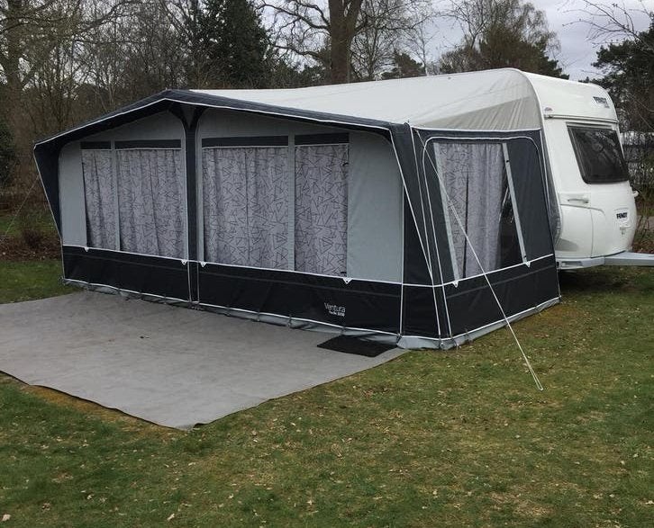 Fendt Saphir 540 TG| Enkele bedden+ seizoensplek Witterzomer, Caravans en Kamperen, Caravans, 2 aparte bedden, Rondzit, Kachel