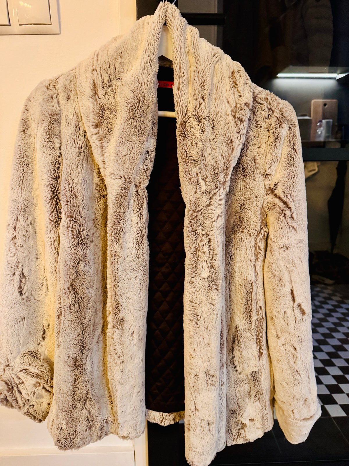 Alice & Olivia Luxe Designer Faux Fur Jas S, Kleding | Dames, Ophalen of Verzenden, Zo goed als nieuw, Maat 36 (S), Beige