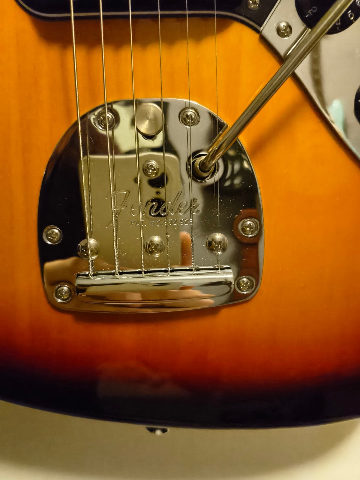 Fender avri tremolo, Ophalen of Verzenden, Zo goed als nieuw, Elektrische gitaar
