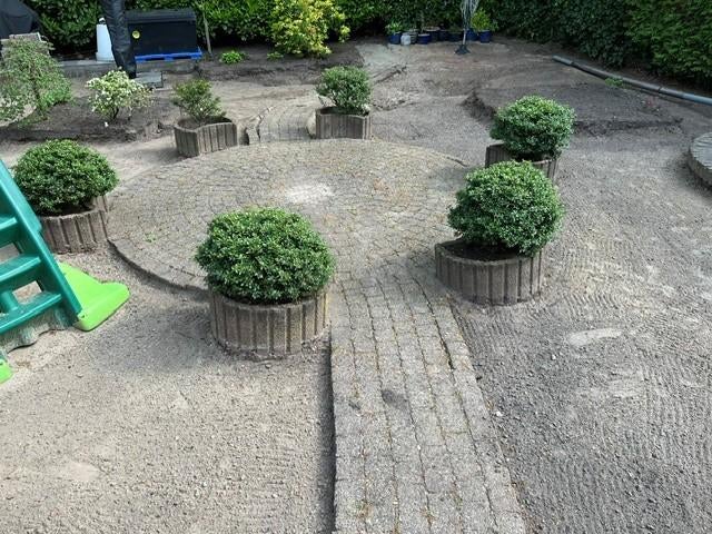 stenen cirkel 3 meter  met de 2 paden, Ophalen, Gebruikt