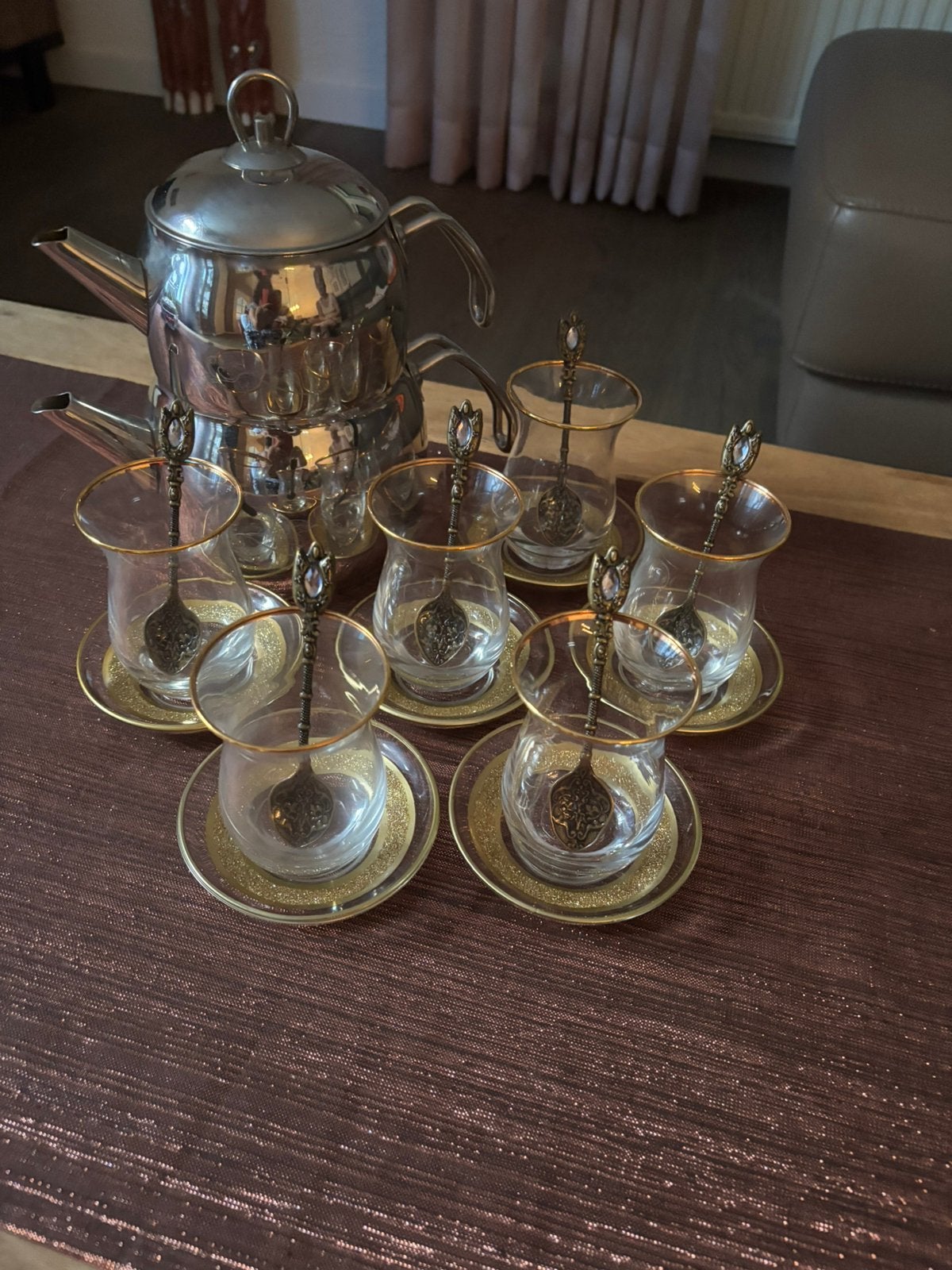 originele Turkse theeset met theepot glaasjes schoteltjes, Gebruikt, Ophalen of Verzenden, Glas, Overige stijlen