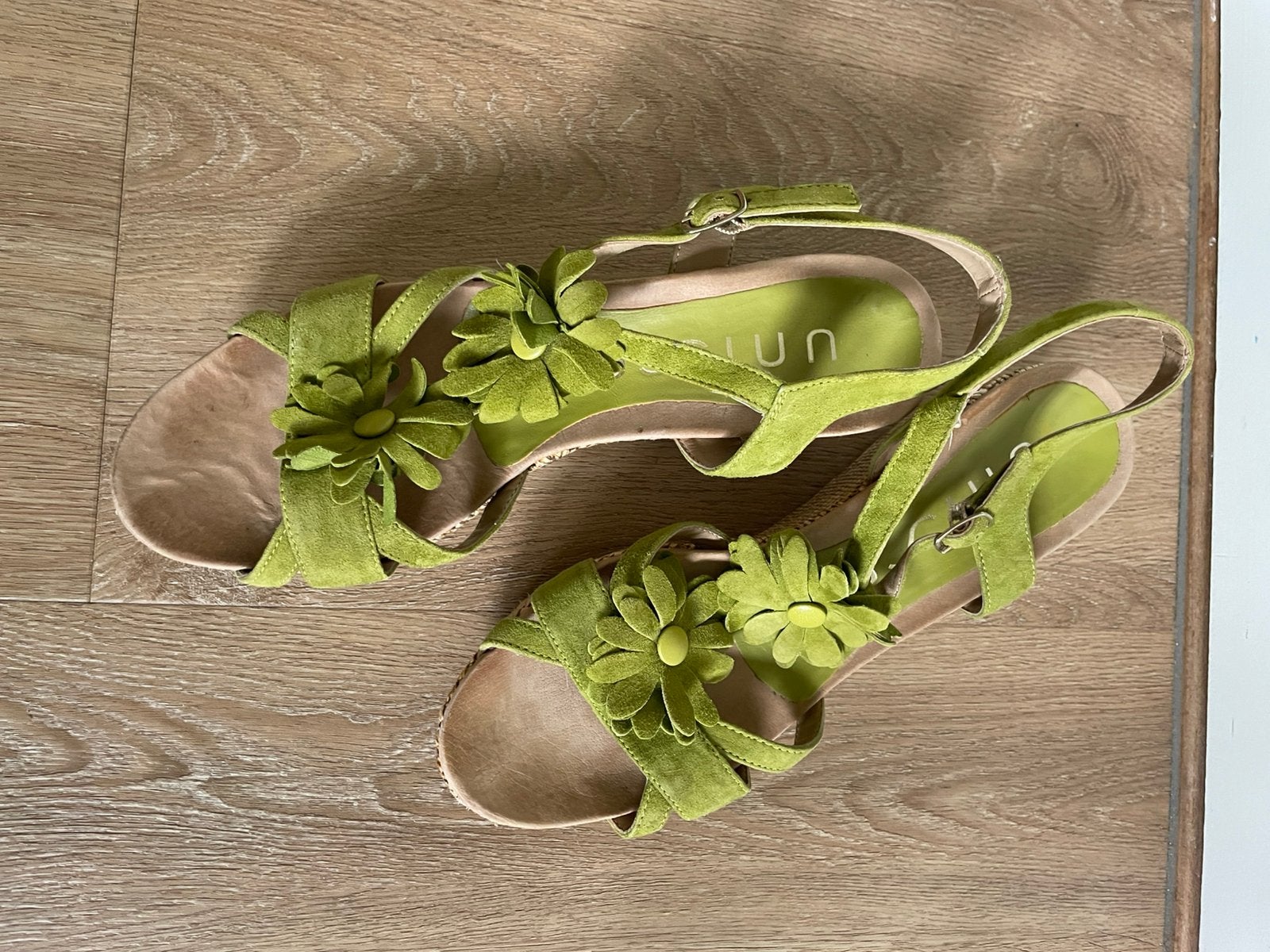 Sandalen Unisa maat 41 zitten heerlijk, Zo goed als nieuw, Groen, Sandalen of Muiltjes, Ophalen of Verzenden