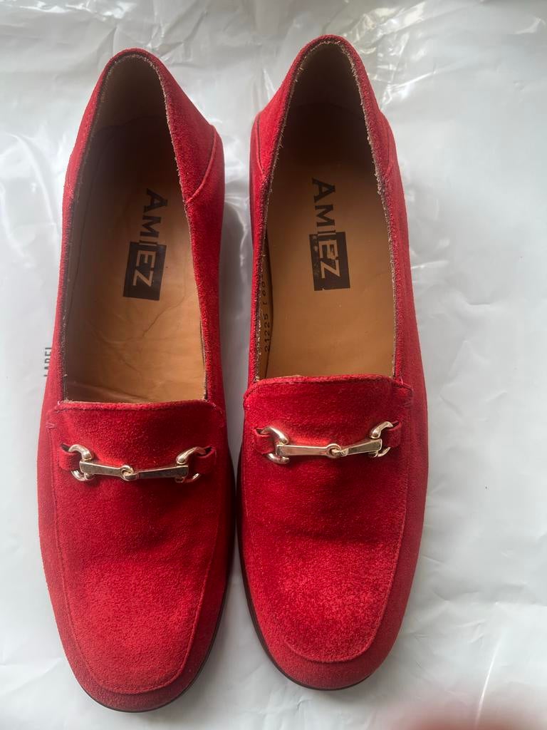 Nieuwe Rode suède mocassins met smalle leest - Maat 38, Instappers, Nieuw, Ophalen of Verzenden, Rood