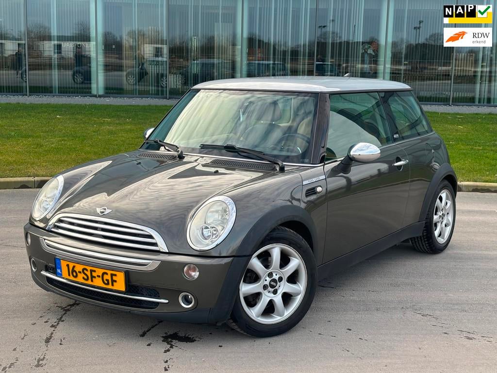 Mini Mini 1.6 Cooper AUT NAVI PARK LANE, Auto's, Mini, Gebruikt, 4 cilinders, 4 stoelen, 116 pk