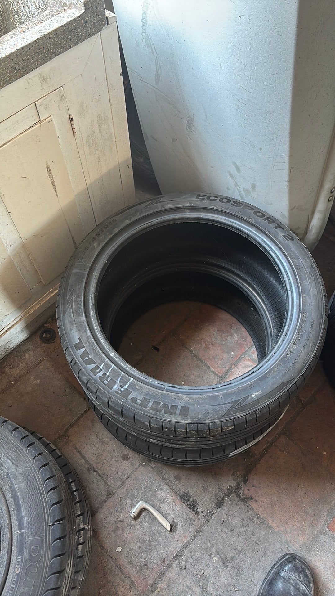 Ecosport 235-45ZR18, Ophalen, Overige merken, Carrosserie en Plaatwerk