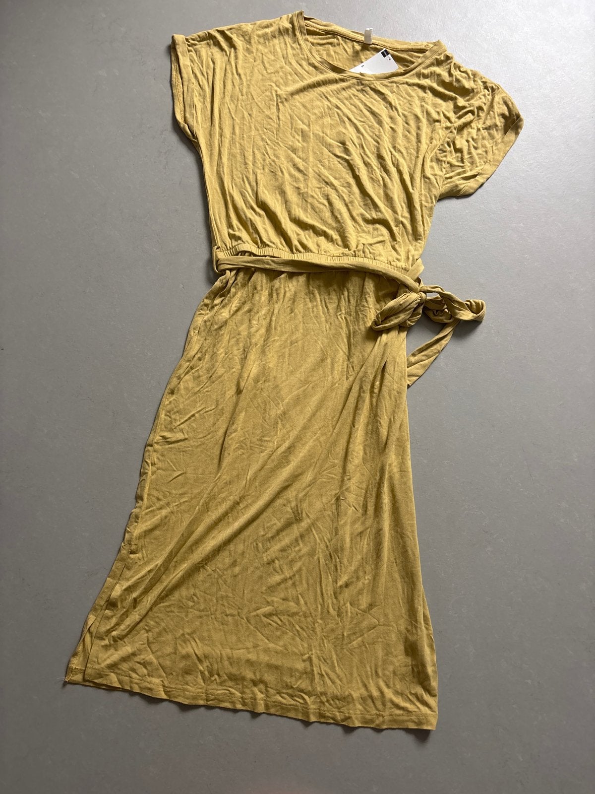 Hema Gele Jurk zoner Maat S met Strikdetail nieuw, Kleding | Dames, Geel, Nieuw, Ophalen of Verzenden, Maat 36 (S)