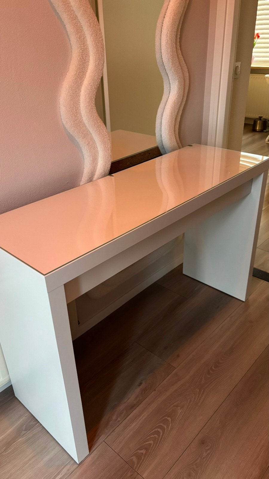 IKEA MALM make up tafel met glasplaat, Met lades, Spaanplaat of MDF, Ophalen of Verzenden, Zo goed als nieuw