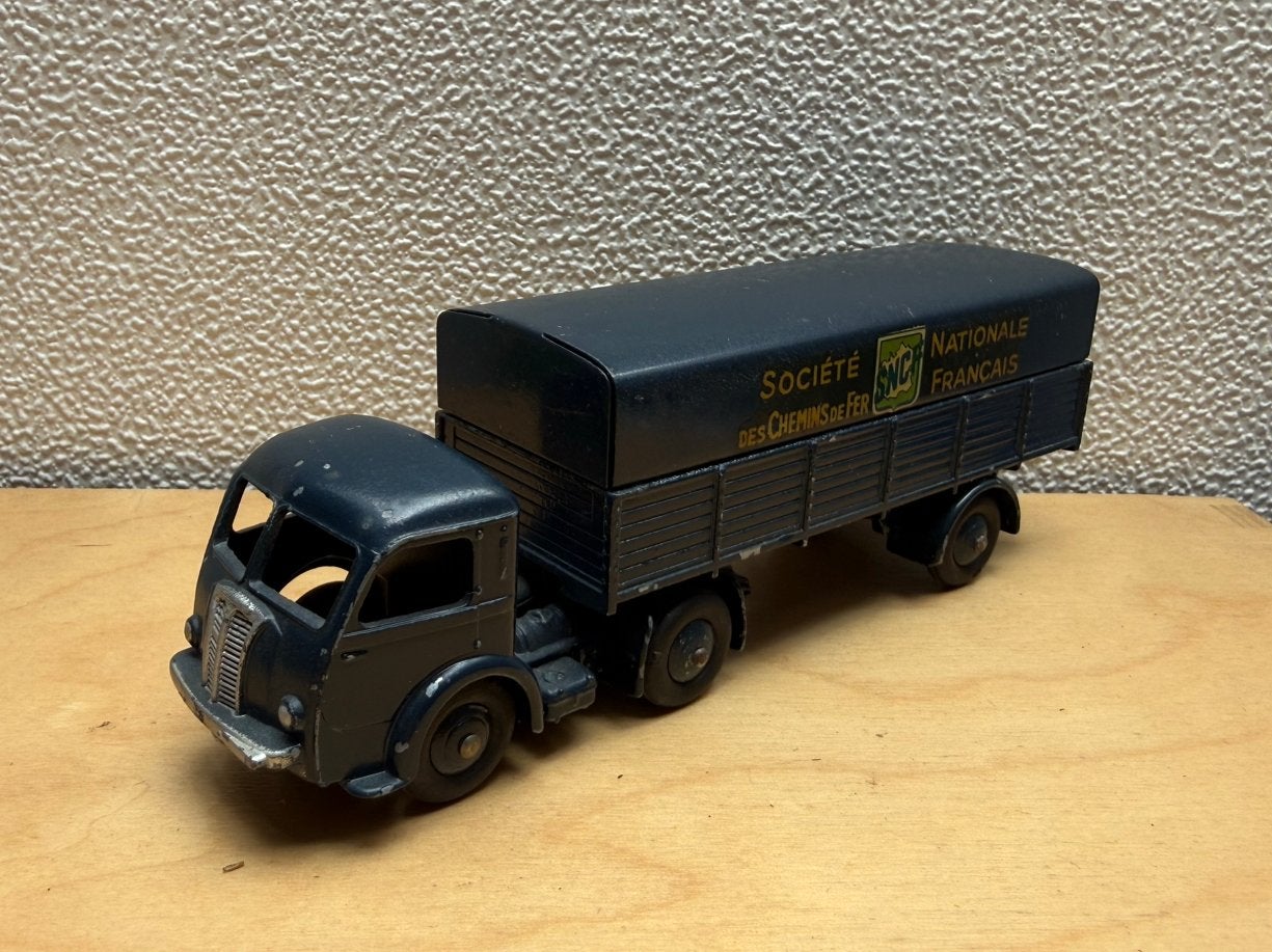Dinky Toys 32AB Panhard SNCF, Hobby en Vrije tijd, Ophalen of Verzenden, Zo goed als nieuw, Bus of Vrachtwagen, Dinky Toys