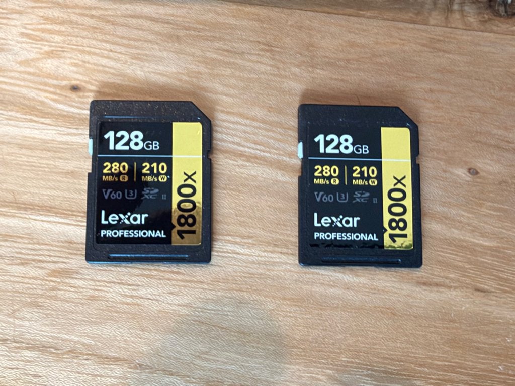 2x Lexar Professional 1800x SDXC 128GB UHS-II V60, Audio, Tv en Foto, SDXC, Lexar, Zo goed als nieuw, EReader