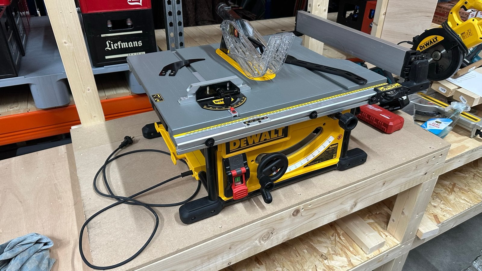 DeWALT DWE7492 Zaagtafel, Ophalen, 70 mm of meer, Overige typen, Zo goed als nieuw