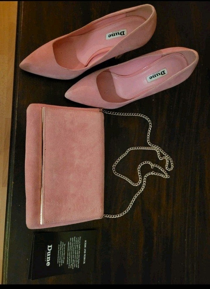 Dune roze suède pumps en clutch set, Kleding | Dames, Ophalen, Pumps, Zo goed als nieuw, Dune