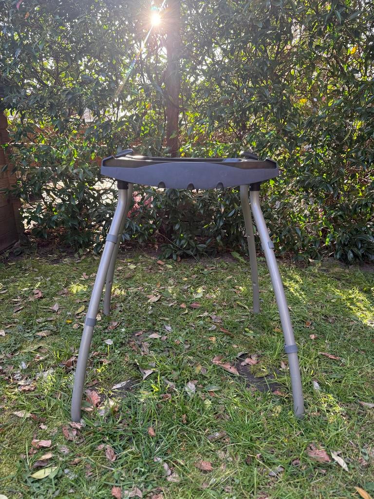 Weber onderstel voor elektrische BBQ Q140/Q1400, Tuin en Terras, Barbecue-accessoires, Gebruikt, Ophalen