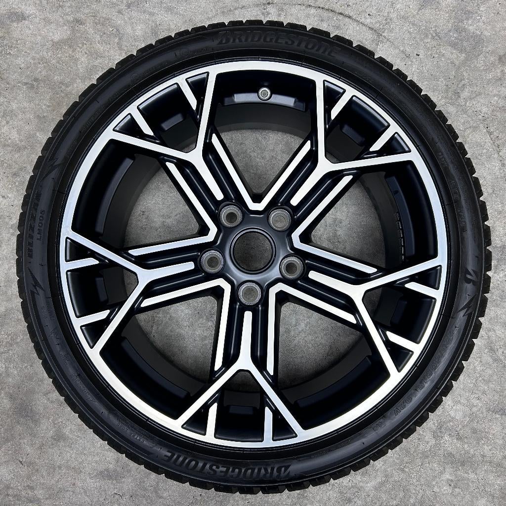 18 inch originele velgen + ☀️|❄️banden Hyundai I20 N I30 (N), Auto-onderdelen, Banden en Velgen, 18 inch, Gebruikt, Banden en Velgen
