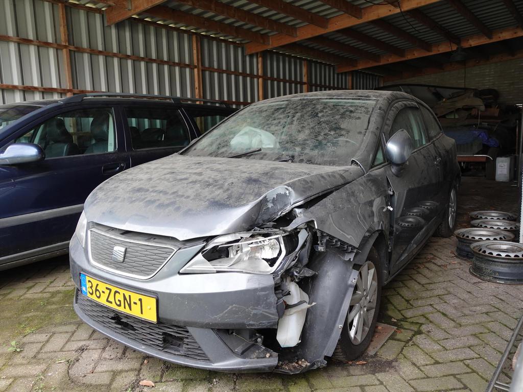 Seat Ibiza 1.2 TDI 55KW ECOMOTIVE, Auto diversen, Schadeauto's, 1199 cc, Zilver of Grijs, Seat, Hatchback