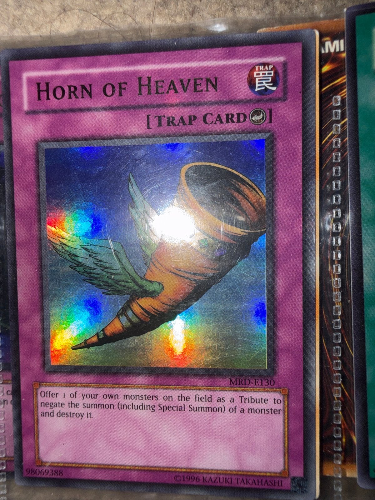 Yu-Gi-Oh! Horn of Heaven (MRD-E130) Trap Card Foil, Ophalen of Verzenden, Zo goed als nieuw, Losse kaart, Foil