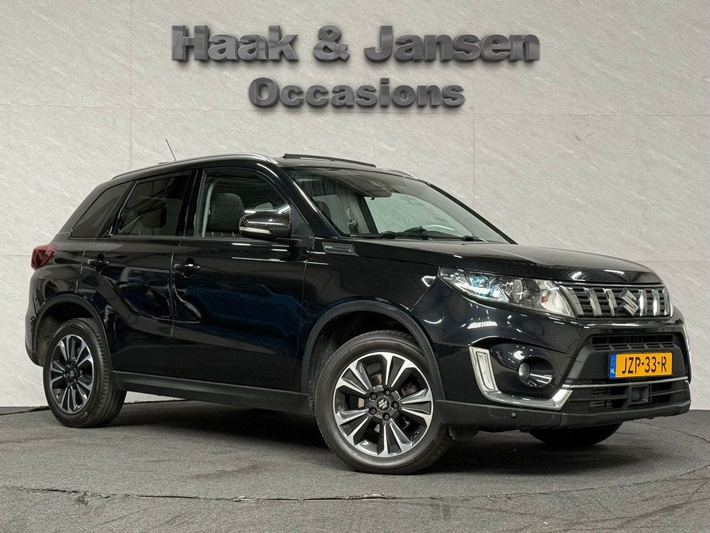 Suzuki Vitara 1.0 Boosterjet Adventure Pano Leder Camera, Gebruikt, Zwart, Zwart, Bedrijf
