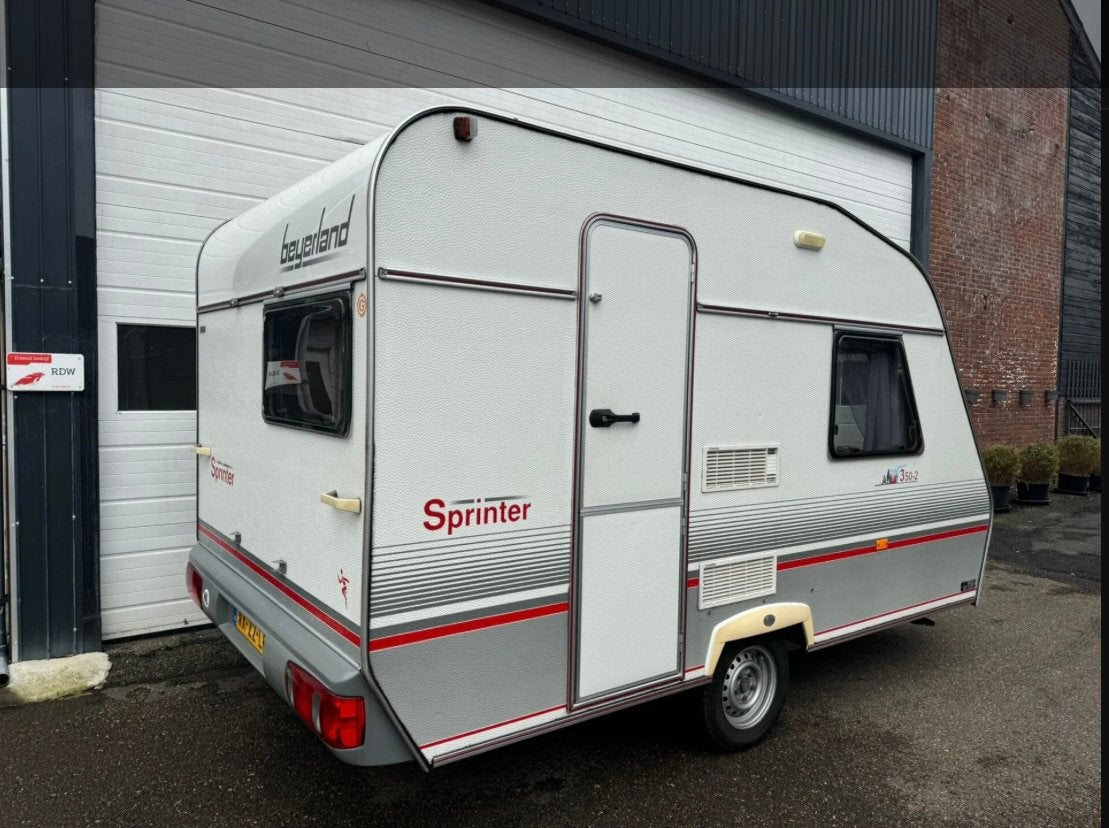 Beyerland Sprinter 350-2  690kg leeggewicht, Caravans en Kamperen, Caravans, Treinzit, Particulier, Tot en met 4, Gascomfoor