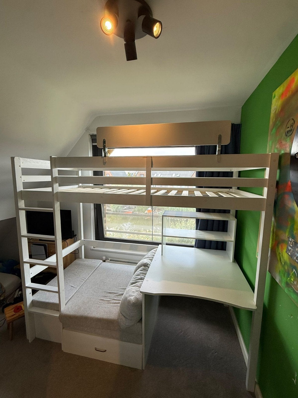 Hoogslaper grenen met bureau en uitschuifbaar bed/bank, Ophalen, Eenpersoons, 160 tot 180 cm, Zo goed als nieuw