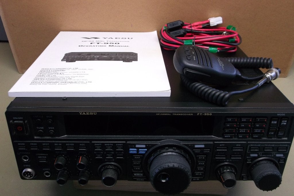 Yaesu HF/50MHz Transceiver FT950, Ophalen of Verzenden, Zo goed als nieuw, Zender en Ontvanger