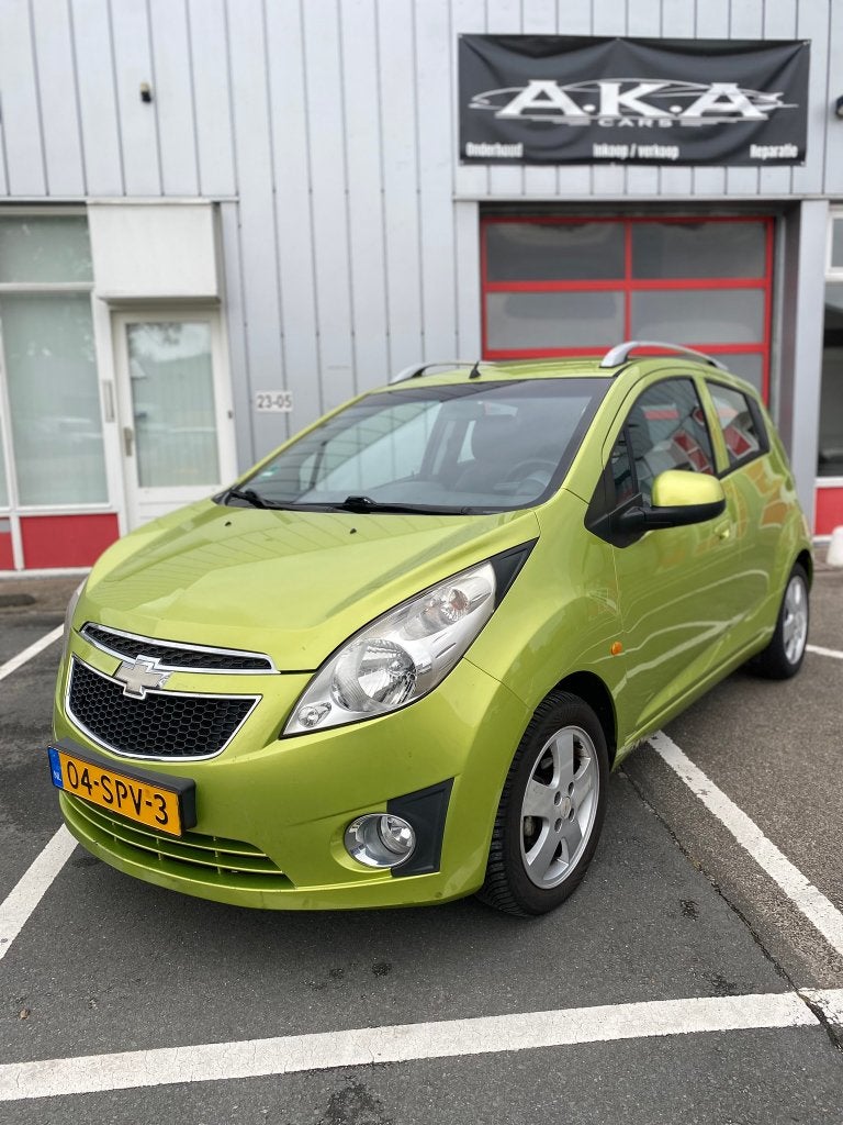 Chevrolet Spark 1.0 LS Bi-Fuel | Airco | LPG | Nieuwe APK, Auto's, Euro 5, 37 €/maand, Zwart, 4 cilinders