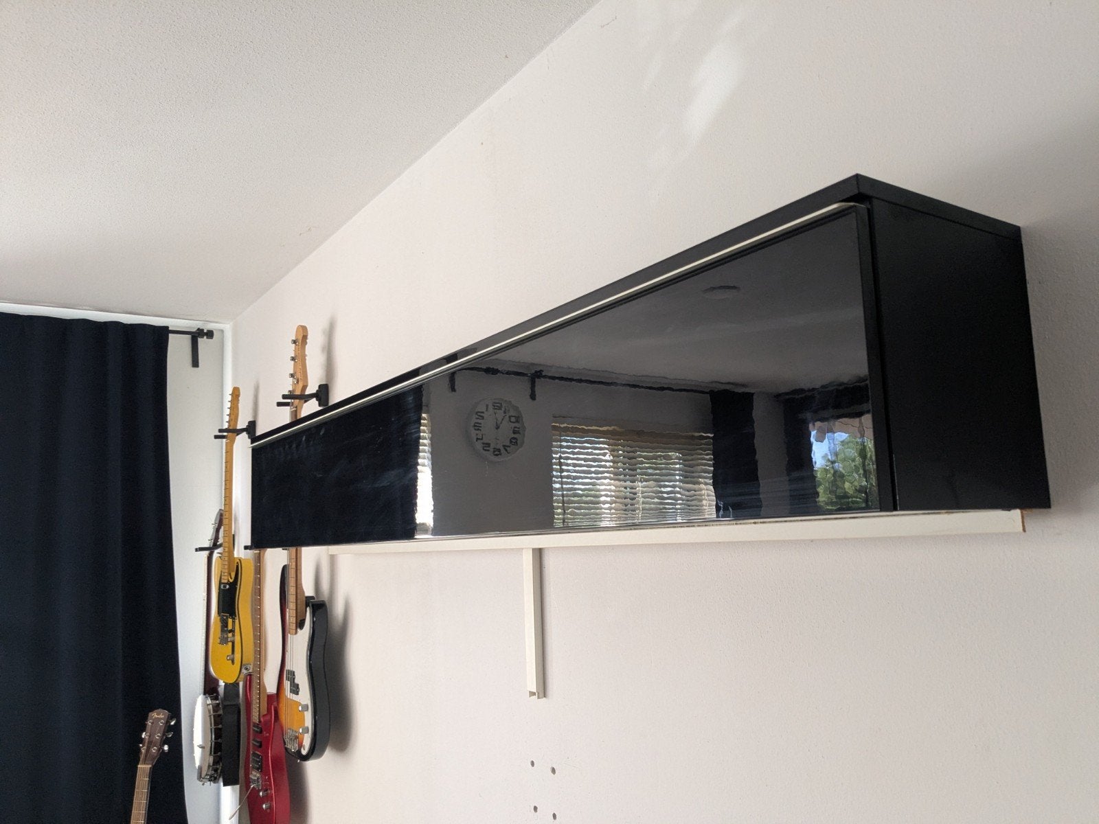 IKEA Bestå(?) Zwevende kast / TV meubel - Zwarte pianolak, Overige materialen, 150 tot 200 cm, Ophalen of Verzenden, Zo goed als nieuw
