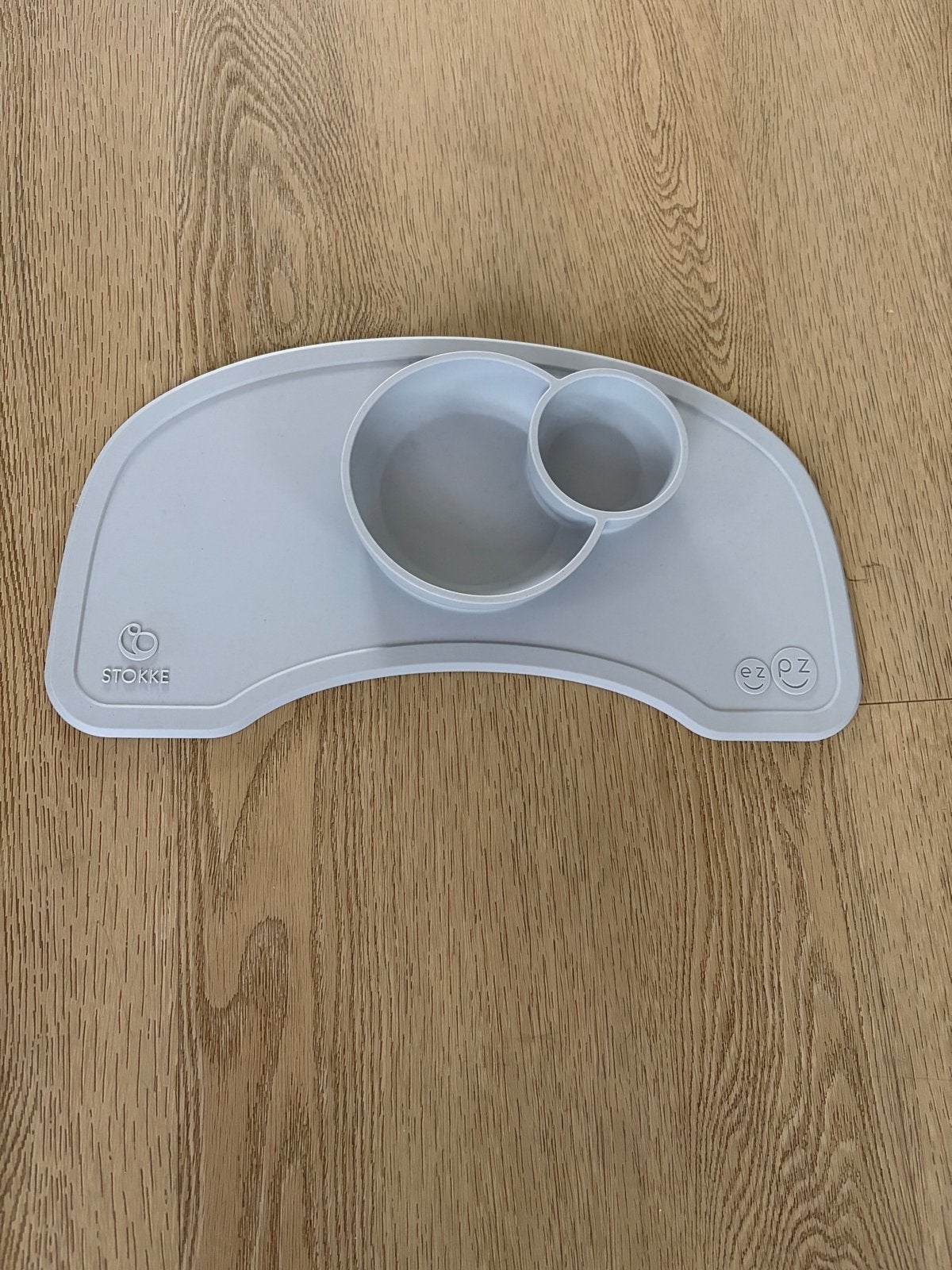 Stokke EZPZ Placemat voor Tripp Trapp - Grijs, Overige merken, Overige typen, Ophalen of Verzenden, Zo goed als nieuw