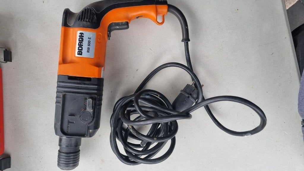 Boormachine Borgh RW 600 E met borenset, Ophalen of Verzenden, Gebruikt, 600 watt of meer, Boor- en/of Breekhamer