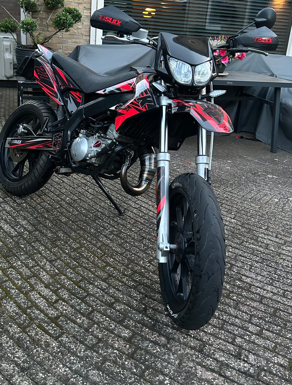 MOOIE BETROUWBARE DERBI SENDA DRD RACING, Ophalen, 6 versnellingen, Zo goed als nieuw, 50 cc