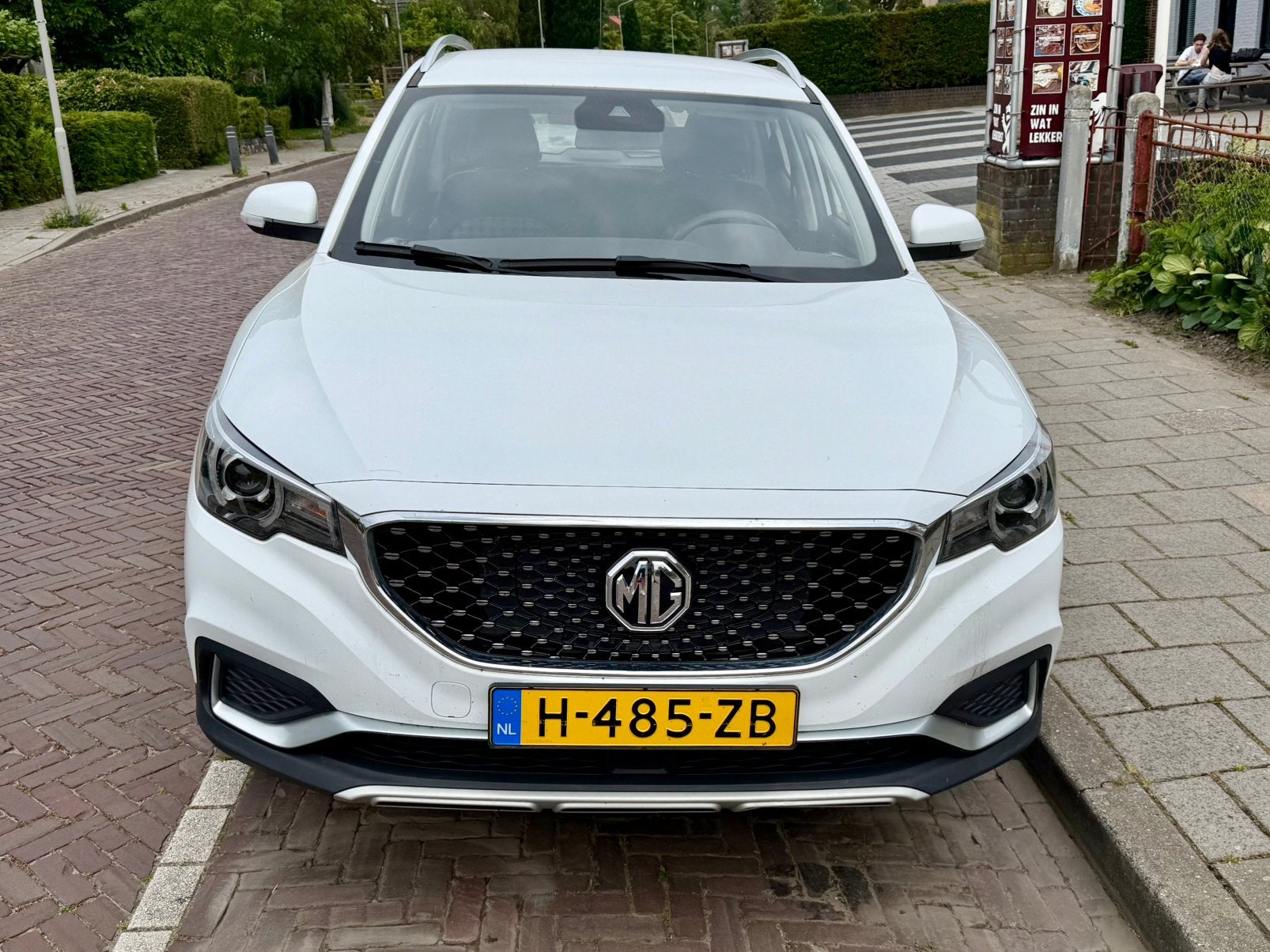 MG ZS Electric 2020 laden aan stopcontact. Nieuwe APK, Auto's, MG, Zwart, Leder en Stof, Wit, Origineel Nederlands