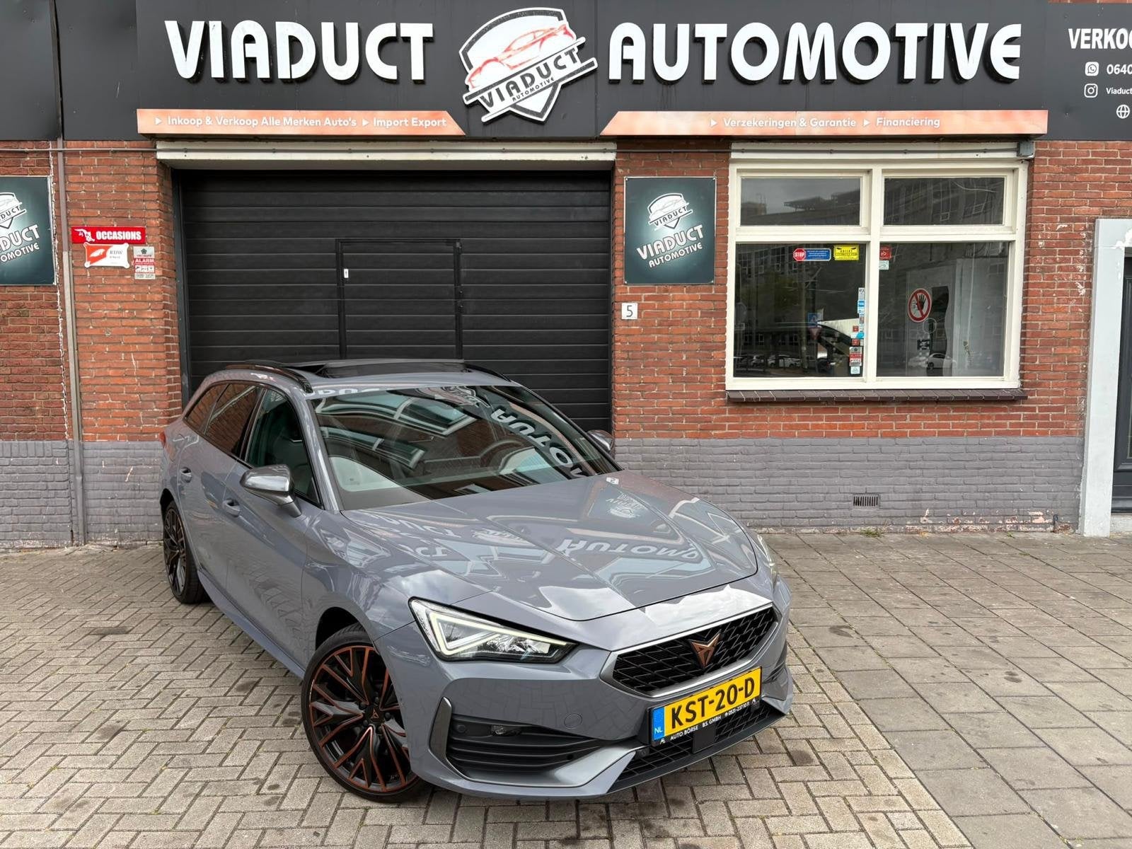 Cupra Leon Sportstourer 1.4 e-Hybrid VZ Copper Edition 245 P, Auto's, 77 km/l, Gebruikt, Euro 6, 4 cilinders