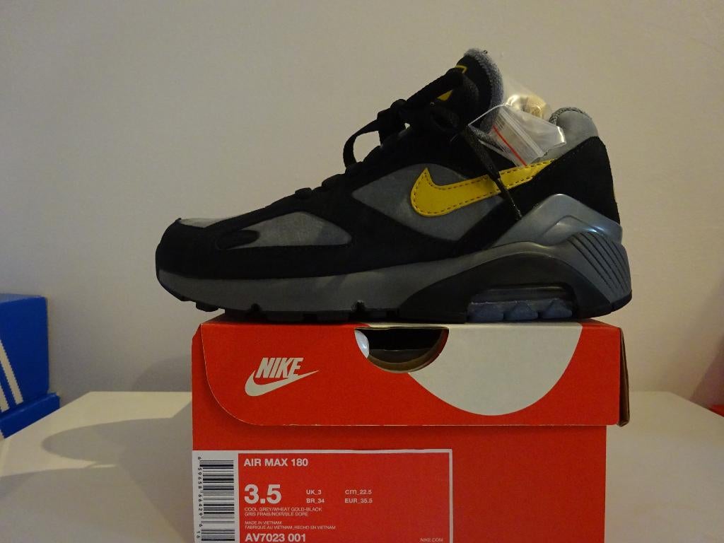 Nike Air Max 180 Cool Grey Maat 35.5, Nike, Nieuw, Ophalen of Verzenden, Sneakers of Gympen