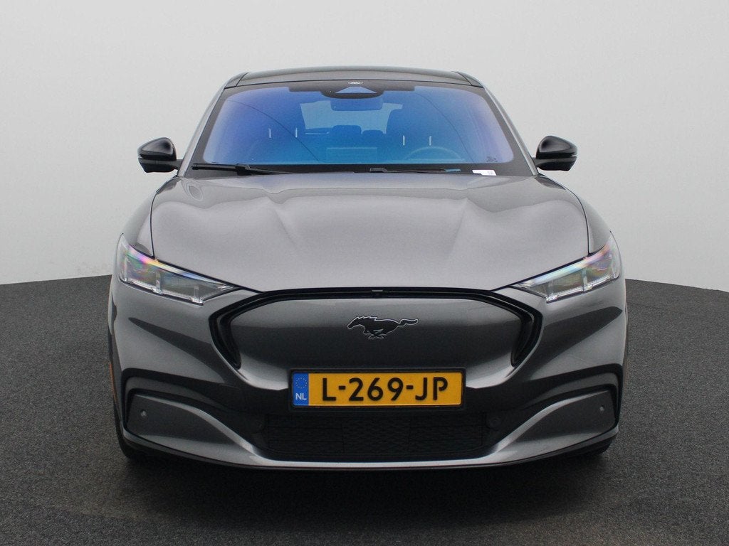 Ford Mustang Mach-E AWD 75 kWh Aut. | Leder | B&O Soundsyste, Auto's, Ford, 12 maanden, Stof, Gebruikt, 750 kg