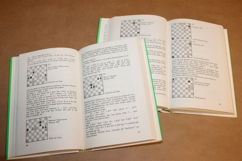 Lehrbuch der Schachendspiele — Schaken Eindspel, 2 Delen, Ophalen of Verzenden, Gelezen, Overige onderwerpen