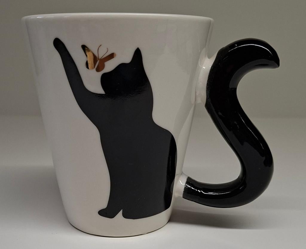 Leuke Beker met Kat en Vlinder., Ophalen of Verzenden, Zo goed als nieuw, Overige stijlen, Kop(pen) en/of Schotel(s)