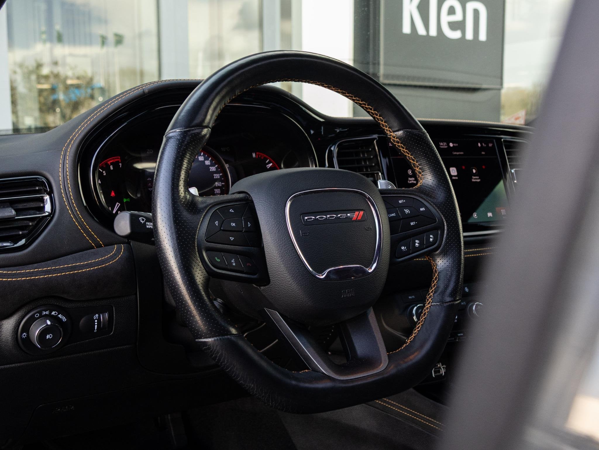 Dodge Durango R/T 5.7L V8 Dodge Durango R/T 5.7L HEMI V8 | V, Auto's, Automaat, 5654 cc, 360 pk, Nieuw