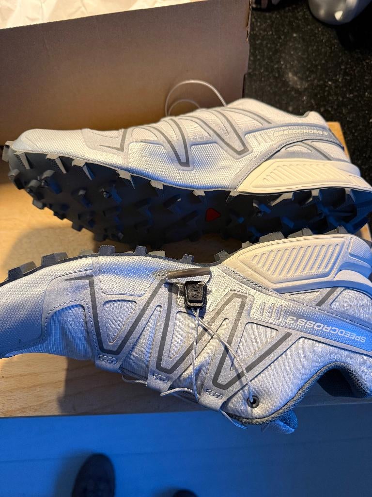 salomon sportschoenen    nieuw!!!, Ophalen of Verzenden, Zo goed als nieuw, Blauw, Sportschoenen