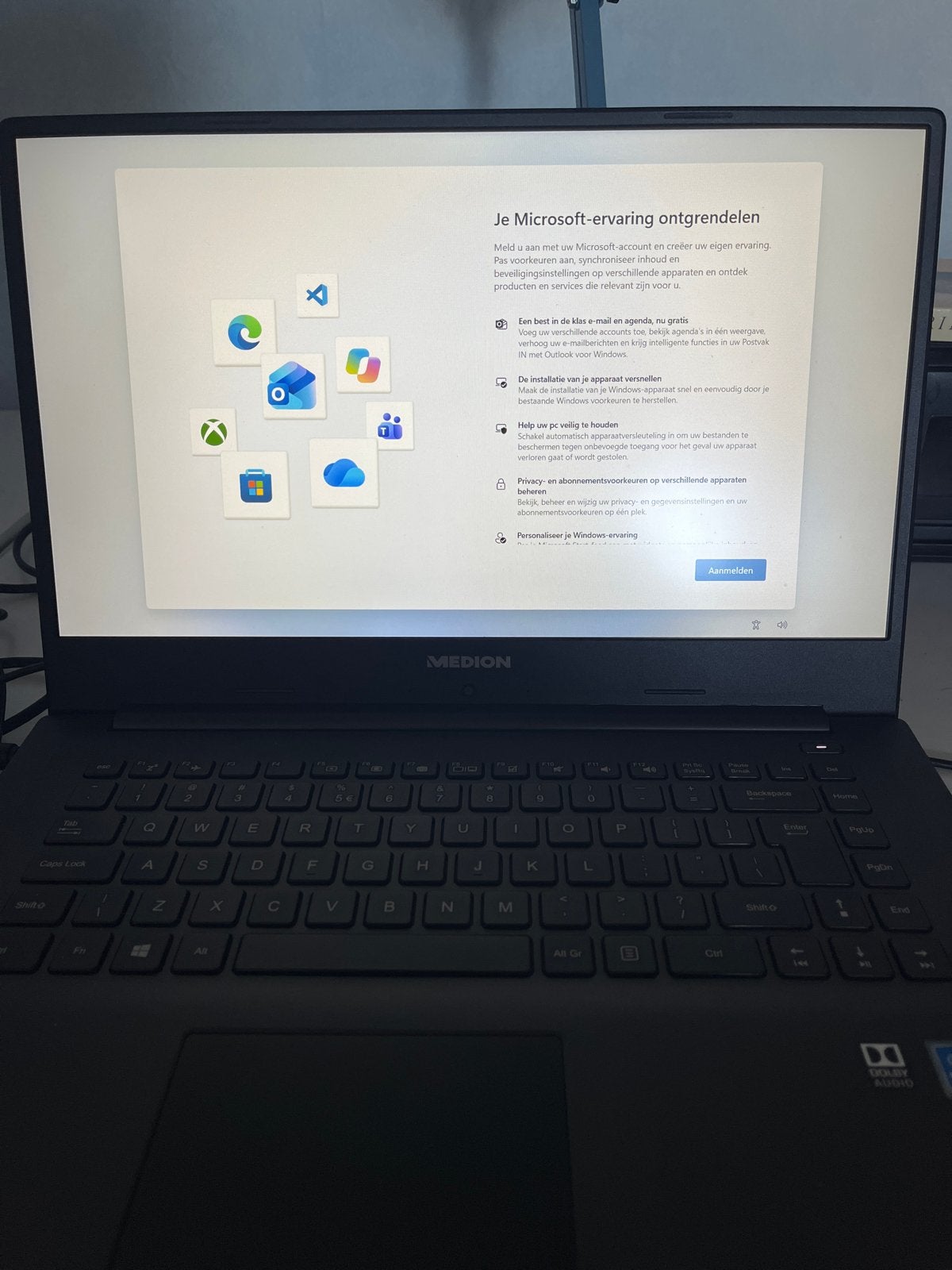 Medion E6246 Notebook - Intel Pentium Silver - Zo goed als n, Computers en Software, Windows Laptops, Ophalen, Gebruikt, 2 tot 3 Ghz