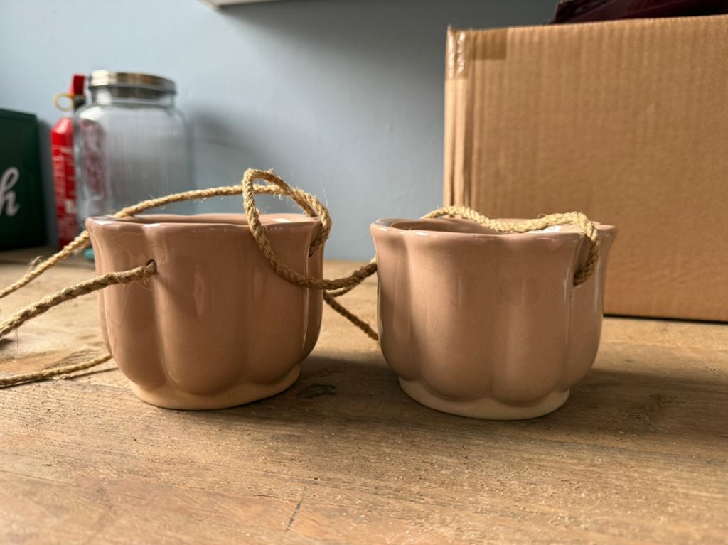 Hang bloempotjes, Rond, Ophalen of Verzenden, Zo goed als nieuw, Aardewerk