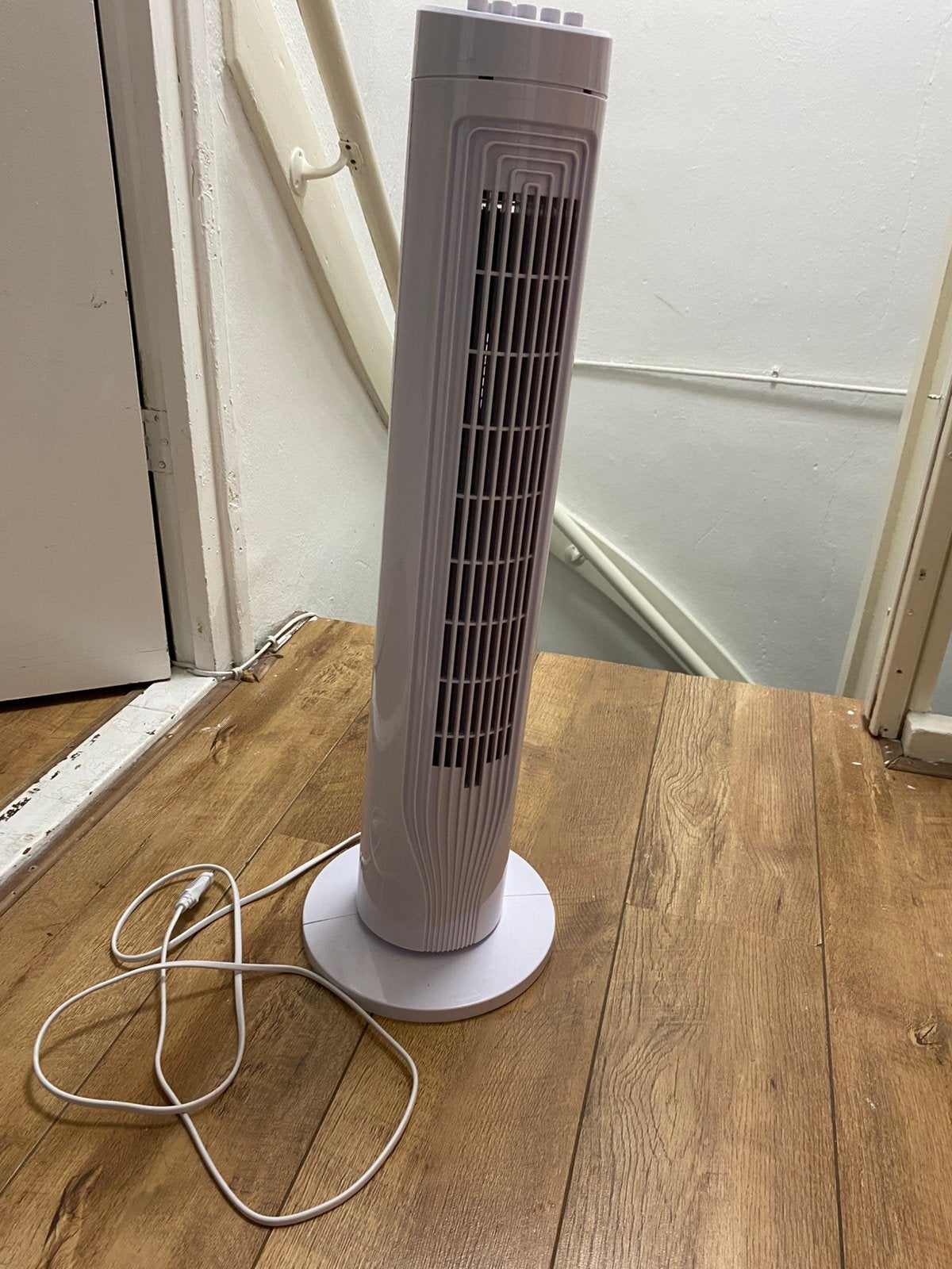 Torenventilator kan draaien 80cm met verschillende standen, Ophalen of Verzenden, Zo goed als nieuw, Torenventilator