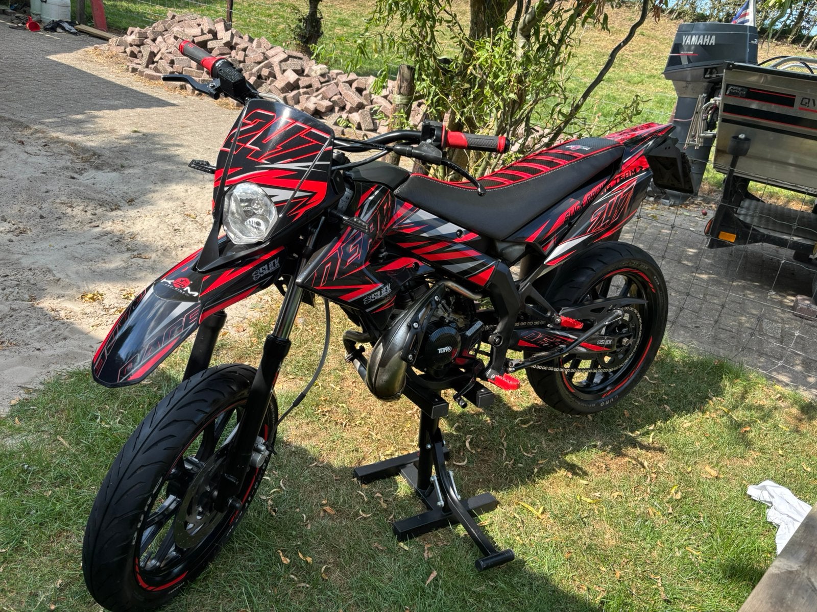 Derbi DRD X-Treme, Fietsen en Brommers, Brommers | Derbi, Ophalen, Maximaal 45 km/u, Zo goed als nieuw