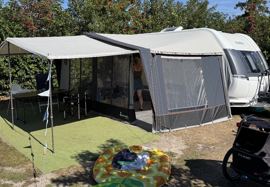 Hobby 490 KMF 2024 Caravan | 5p | Isabella Voortent & Luifel, Caravans en Kamperen, Caravans, Standaardzit, Hobby, Particulier