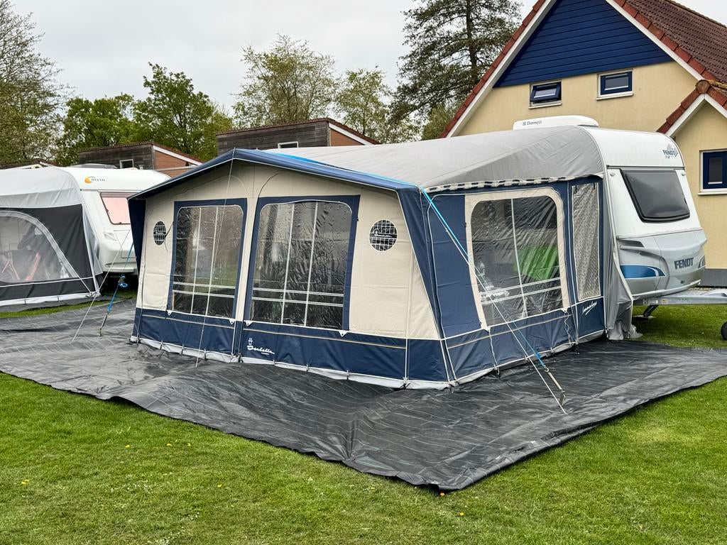 Isabella Commodore voortent maat 940 met fiber stokken, Ophalen of Verzenden, Gebruikt, Isabella