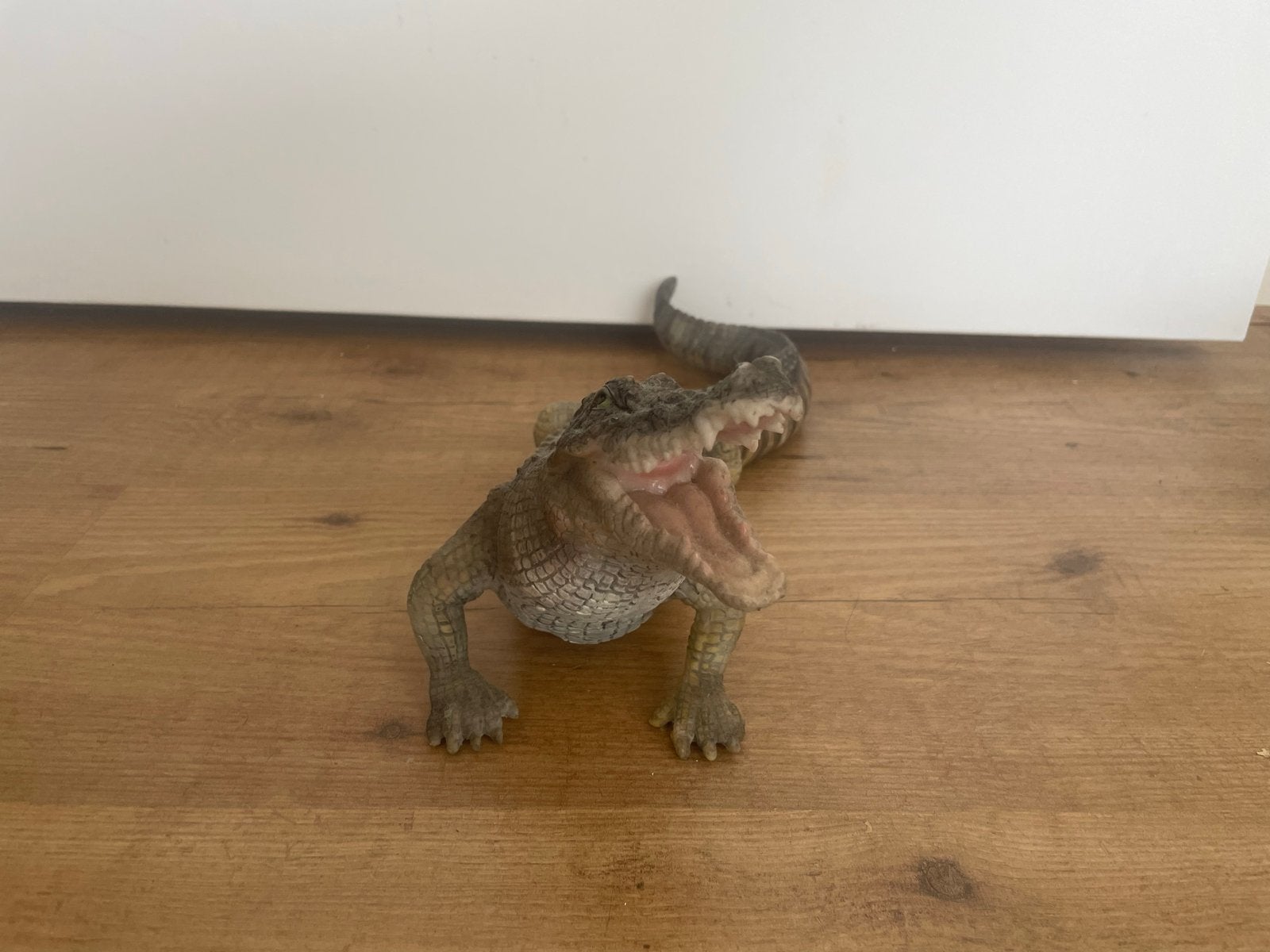 Realistisch Krokodil beeldje - Perfect voor Decorat, Ophalen of Verzenden, Zo goed als nieuw