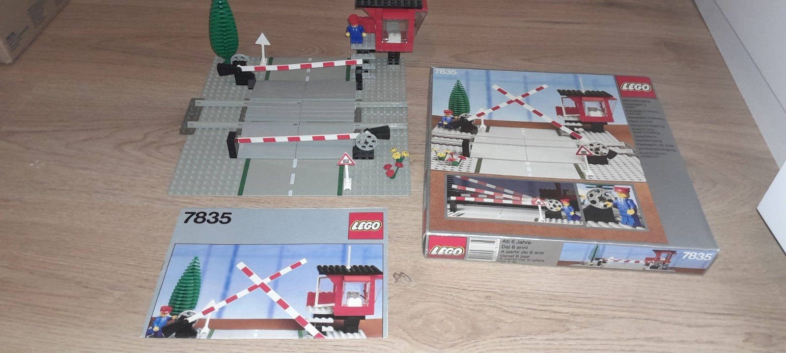 lego trein spoor rails overgang 12v 7835 zgan 100% compleet, Overige thema's, Lego, Ophalen of Verzenden, Zo goed als nieuw