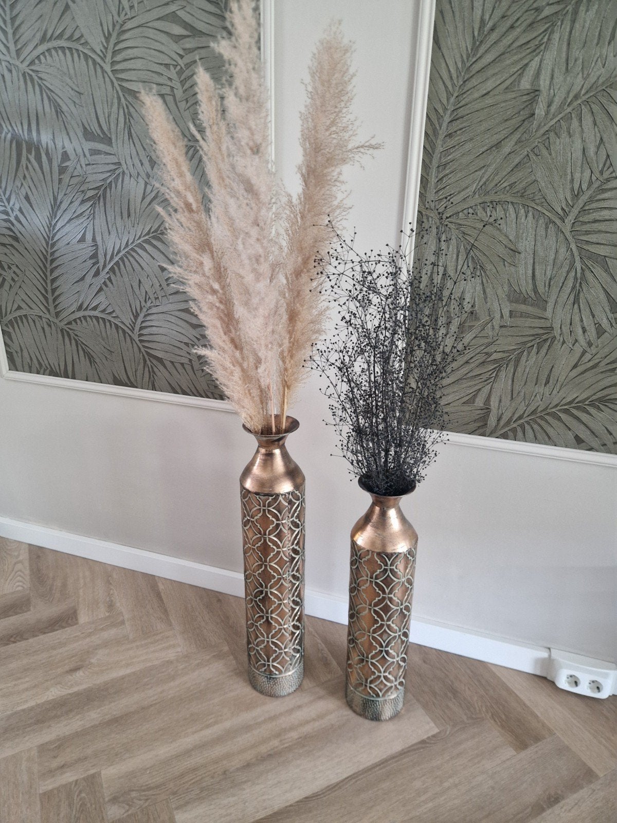 Set van 2 hoge bronzen vazen met gedetailleerd patroon, Ophalen