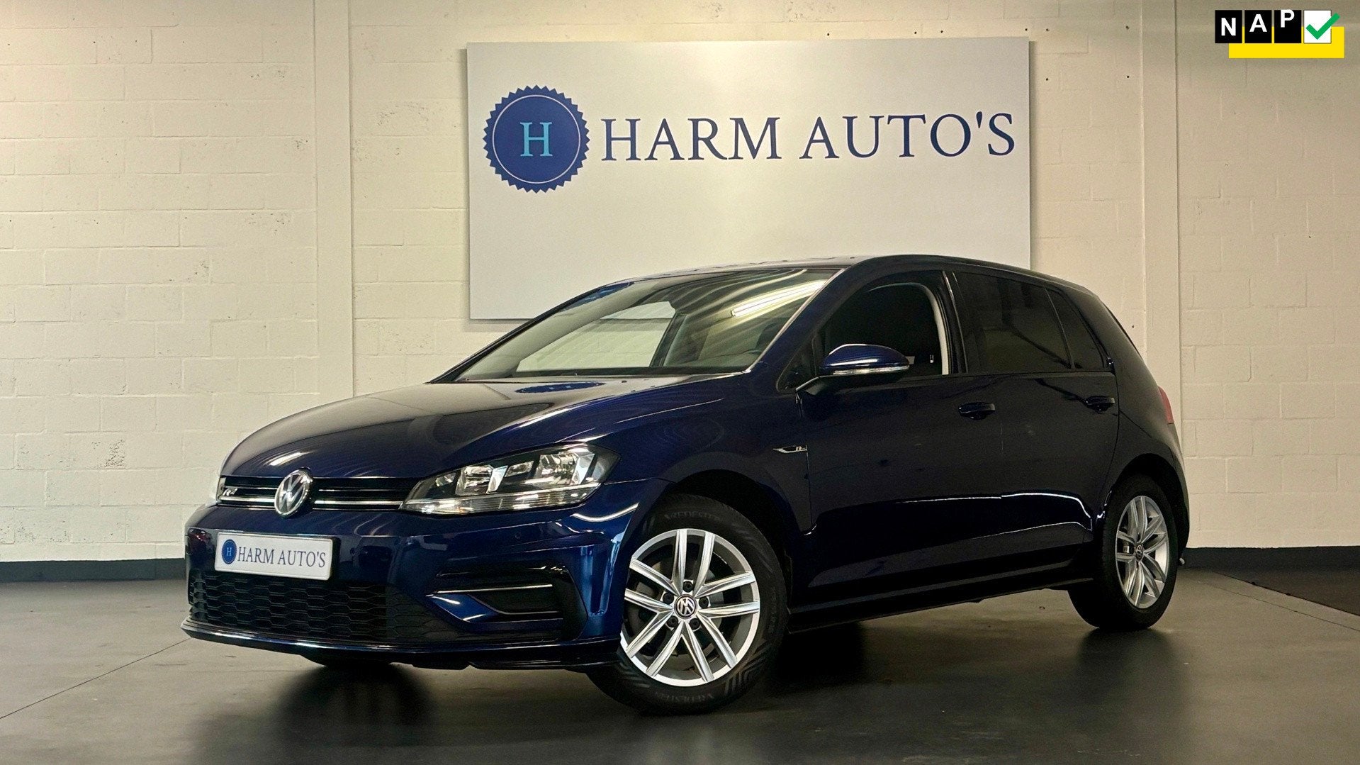 Volkswagen Golf 1.0 TSI R Line 110pk Navi / Cruise / Clima /, Dealer onderhouden, Stof, Gebruikt, Blauw